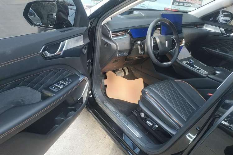 Used Wey Latte DHT-PHEV 2022 1.5T Two-Wheel-Drive Extra-Large Version