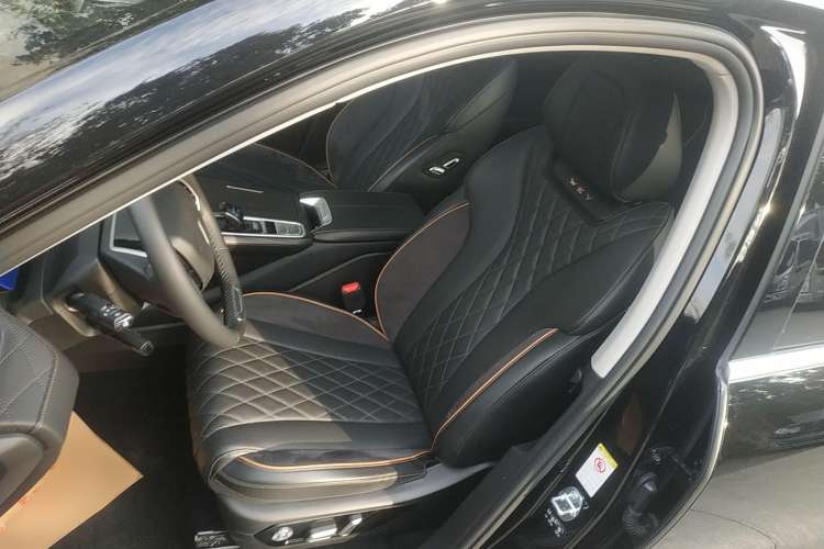 Used Wey Latte DHT-PHEV 2022 1.5T Two-Wheel-Drive Extra-Large Version