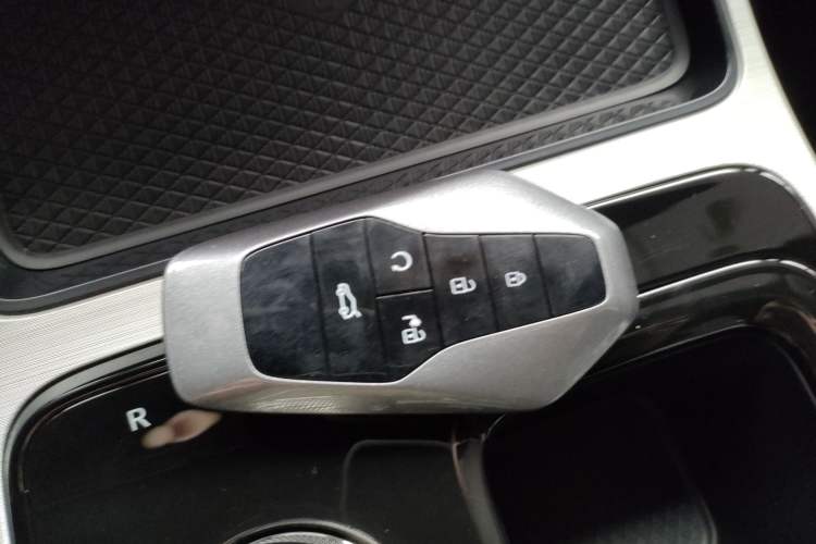 Used Hycan Z03 2022 510 km Range Trendy Cool Version 160 kW 61.13 kWh
