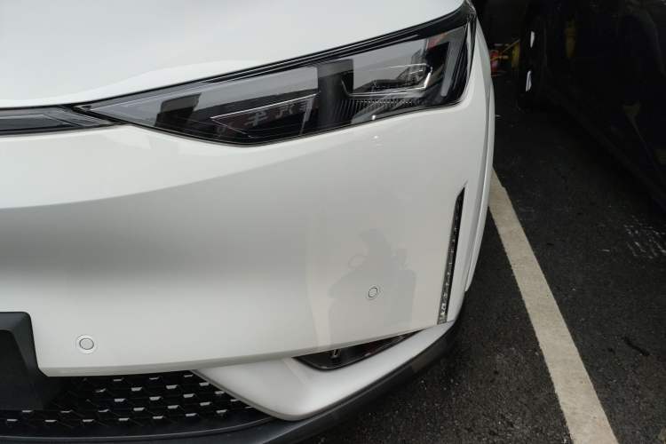 Used Hycan Z03 2022 510 km Range Trendy Cool Version 160 kW 61.13 kWh
