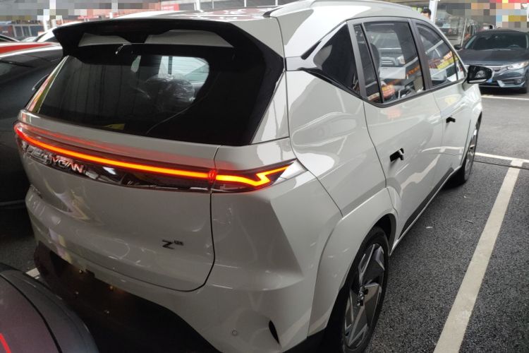 Used Hycan Z03 2022 510 km Range Trendy Cool Version 160 kW 61.13 kWh
