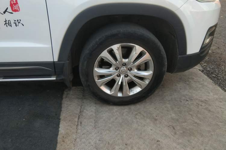 Used CHANGAN CS95 2017 2.0T Four-Wheel Drive Smart Edition