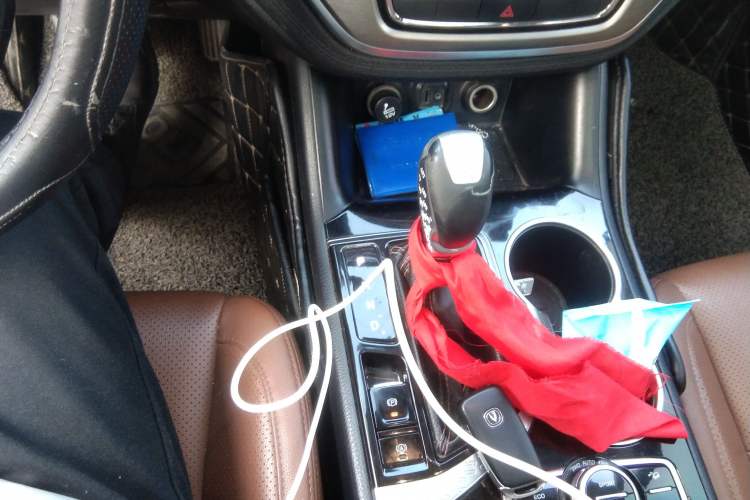 Used CHANGAN CS95 2017 2.0T Four-Wheel Drive Smart Edition