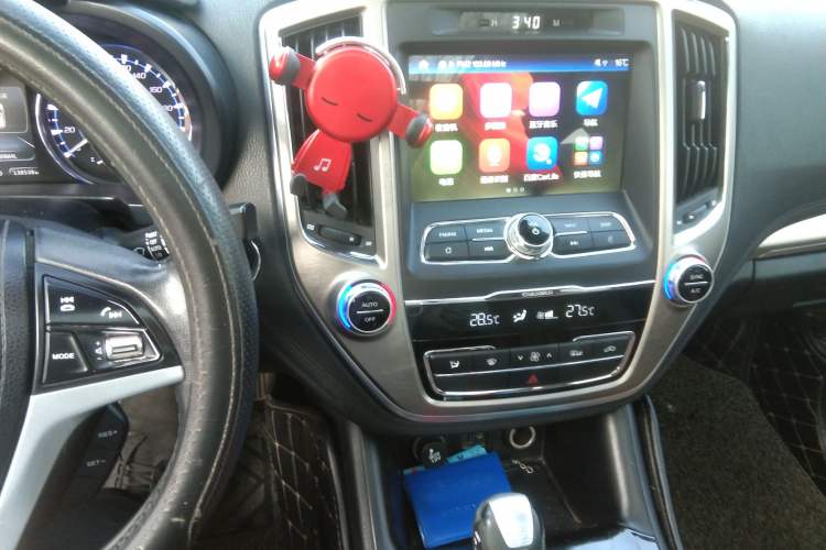 Used CHANGAN CS95 2017 2.0T Four-Wheel Drive Smart Edition