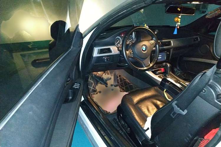 Used BMW 3 Series 2011 325i Convertible Coupe
