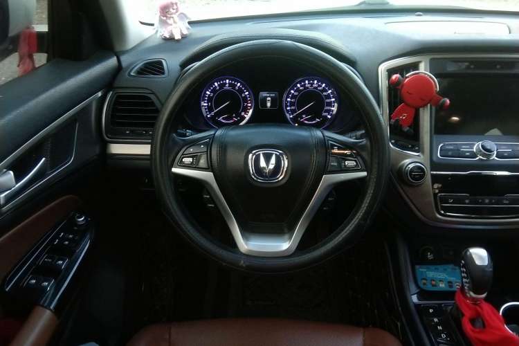 Used CHANGAN CS95 2017 2.0T Four-Wheel Drive Smart Edition