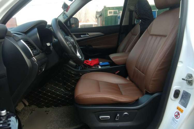 Used CHANGAN CS95 2017 2.0T Four-Wheel Drive Smart Edition