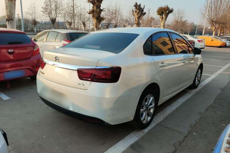 Used Citroen C4 Sega 2018 1.6L Manual Comfort Model
