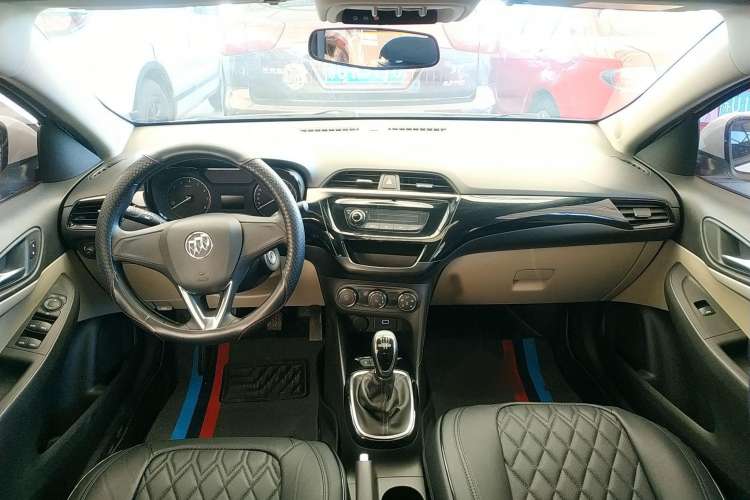 Used Buick Excelle 2018 15N Manual Elite Version
