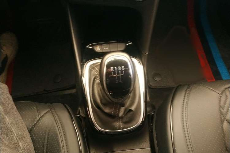 Used Buick Excelle 2018 15N Manual Elite Version
