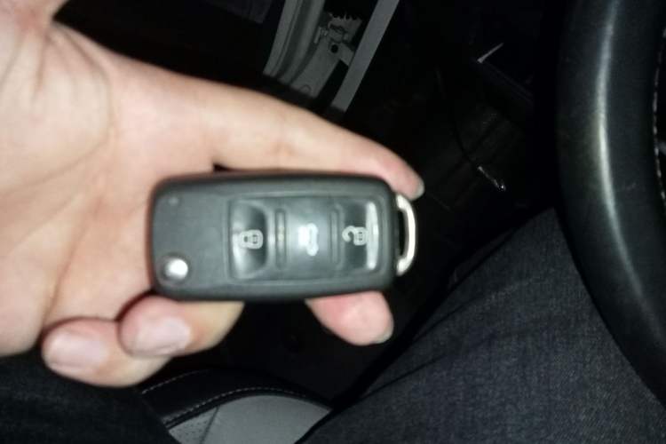 Used Volkswagen Cross Lavida 2014 1.4TSI DSG Vehicle Key