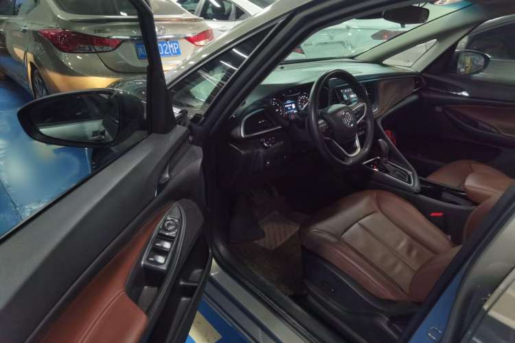 Used Buick GL6 2019 18T 6-Seater Connected Luxury Version China VI Standard