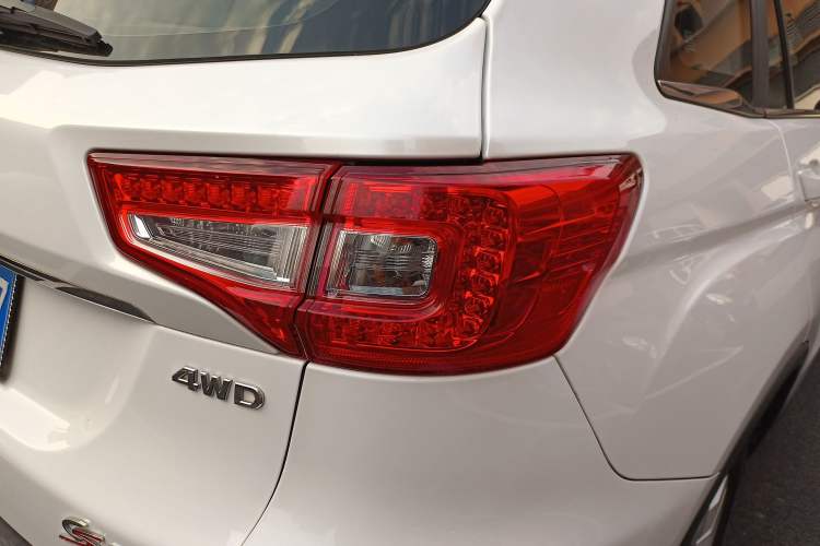 Used Changan CS75 2015 1.8T Automatic All-Wheel Drive Elite Version China IV Standard