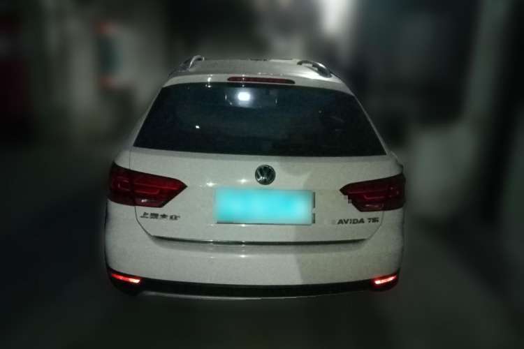 Used Volkswagen Cross Lavida 2014 1.4TSI DSG Rear