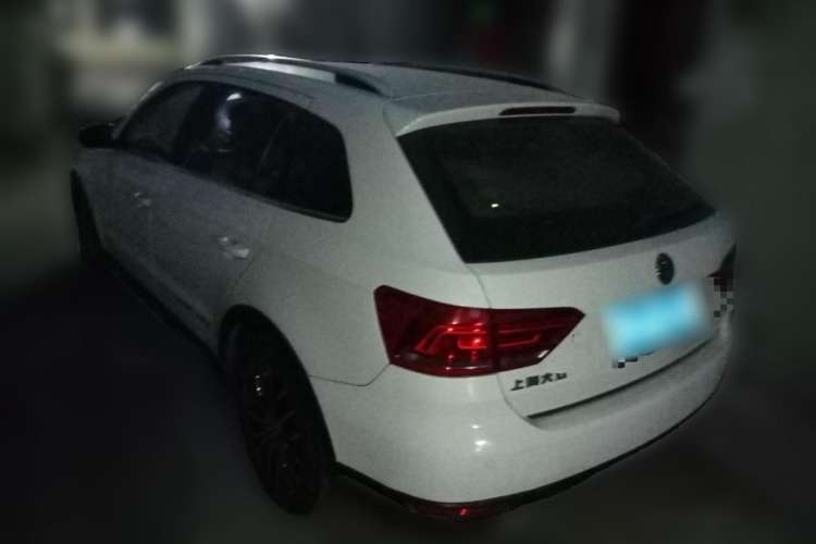 Used Volkswagen Cross Lavida 2014 1.4TSI DSG Rear Left 45 Deg