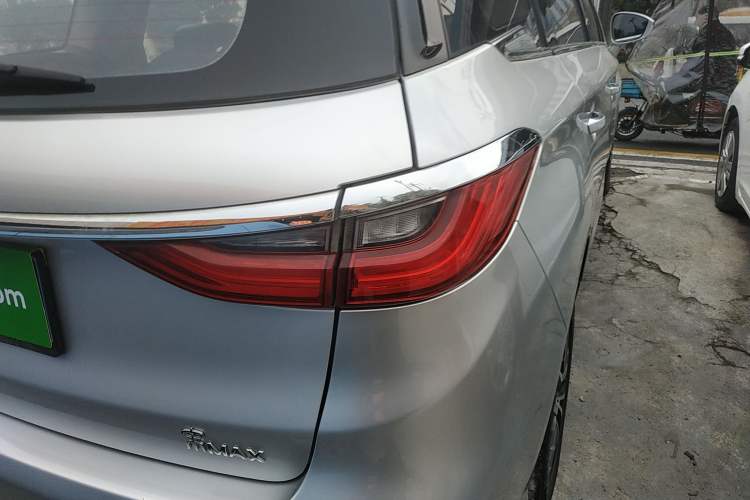 Used BYD Song MAX 2017 1.5T Automatic Smart Connect Elite 7-Seater
