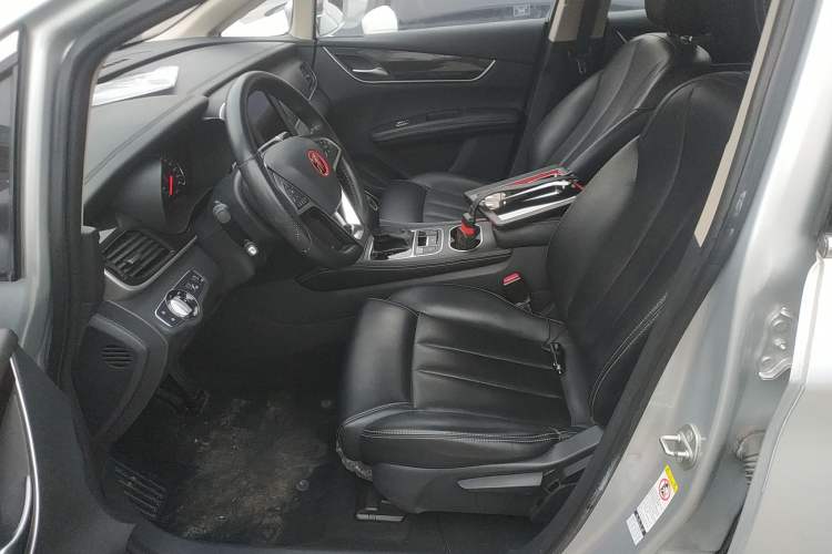 Used BYD Song MAX 2017 1.5T Automatic Smart Connect Elite 7-Seater
