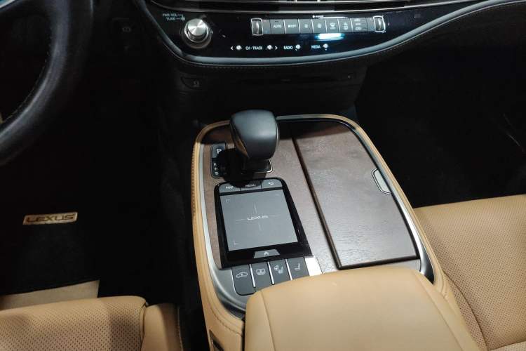 Used Lexus LS 2021 500h Excellence Edition