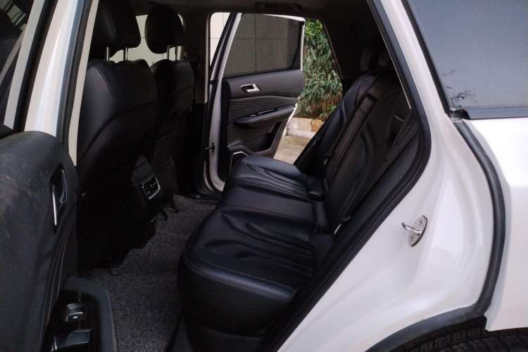 Used Zotye T600 2019 1.5T Automatic Luxury Edition Left Rear Seat