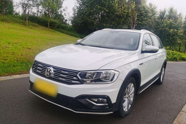 Used Volkswagen C-TREK 2020 1.5L Automatic Fashion Edition