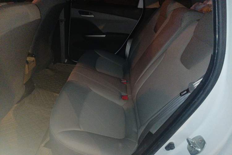 Used Chevrolet Lova RV 2016 1.5L Automatic Comfort Edition Left Rear Seat