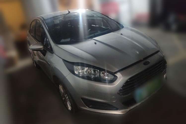 Used Ford Fiesta 2013 Sedan 1.5L Manual Fashion Edition
