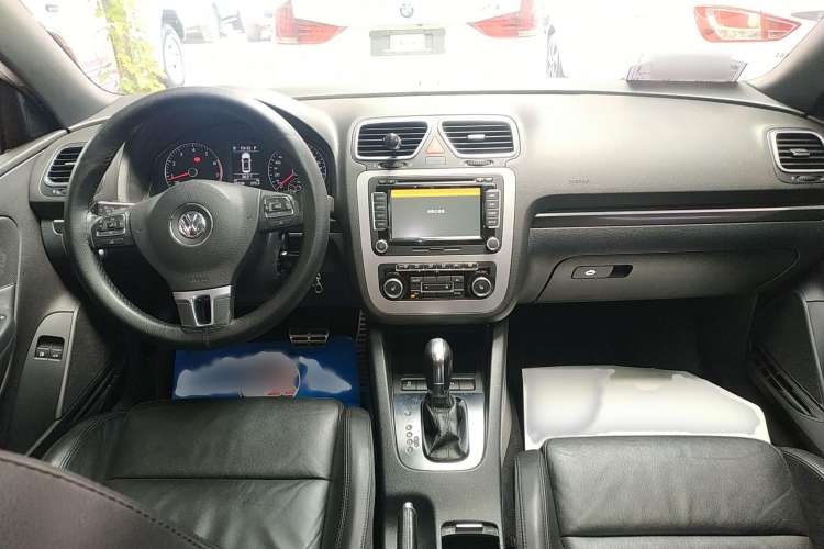 Used Volkswagen Eos 2011 2.0 TSI
