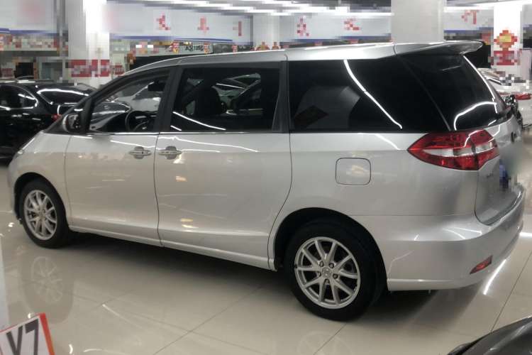 Used BYD M6 2013 2.4L Manual Luxury Model
