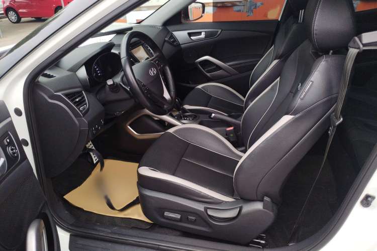 Used Hyundai Veloster 2012 1.6T Automatic Luxury Edition