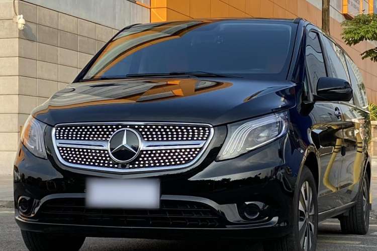 Used Mercedes-Benz Vito 2023 2.0T Elite Version 7 Seats