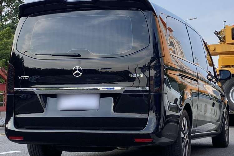 Used Mercedes-Benz Vito 2023 2.0T Elite Version 7 Seats
