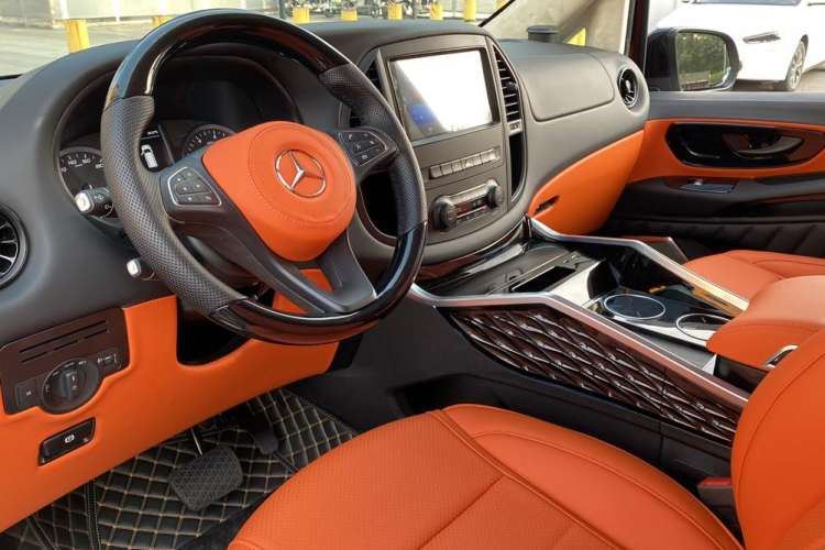 Used Mercedes-Benz Vito 2023 2.0T Elite Version 7 Seats
