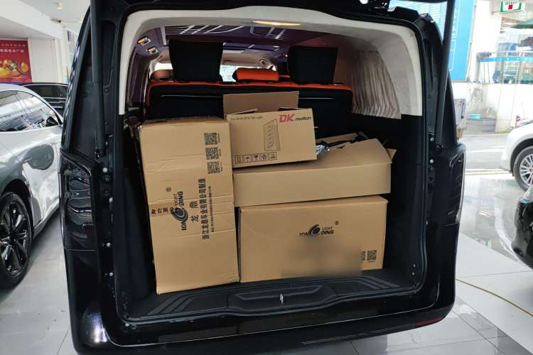 Used Mercedes-Benz Vito 2023 2.0T Elite Version 7 Seats
