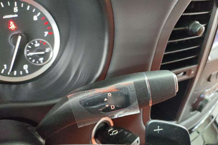 Used Mercedes-Benz Vito 2023 2.0T Elite Version 7 Seats
