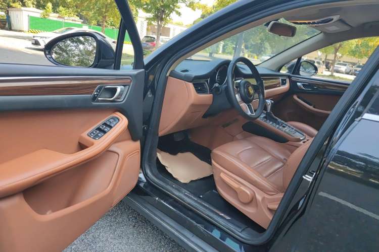 Used Zotye SR9 2017 2.0T Automatic Ultimate Road Edition