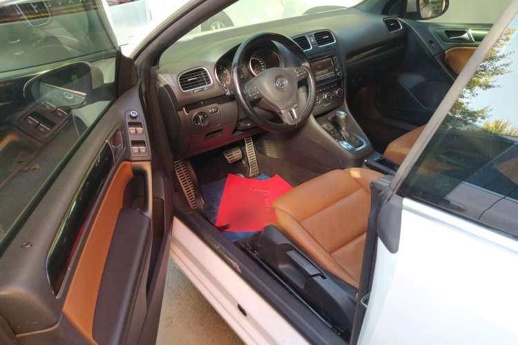 Used Volkswagen Golf 2012 1.4TSI Luxury Convertible Edition
