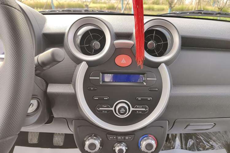 Used Lifan Auto 330 2014 1.3L Manual Comfort Version