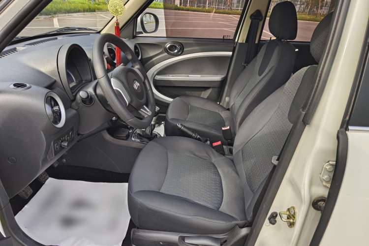 Used Lifan Auto 330 2014 1.3L Manual Comfort Version