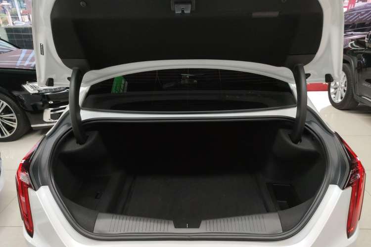 Used Cadillac CT4 2023 28T Luxury Version
