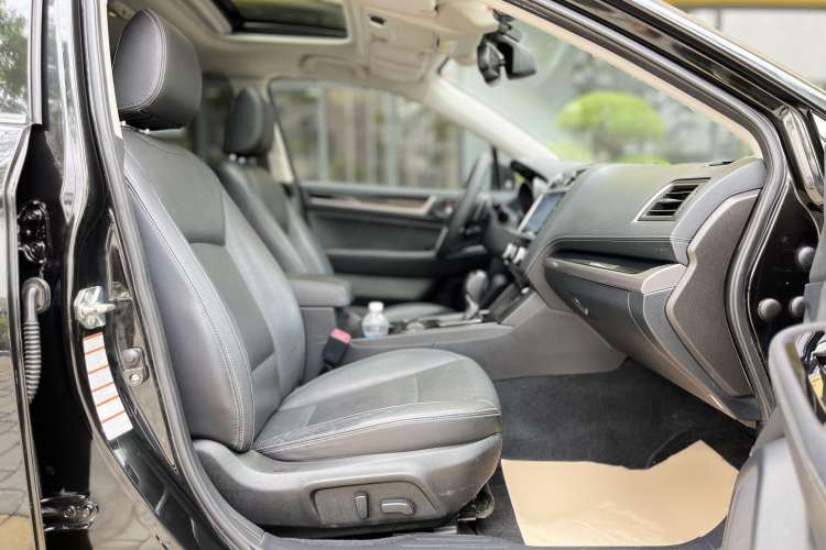 Used Subaru Outback 2018 2.5i Sport Navigation Edition with EyeSight
