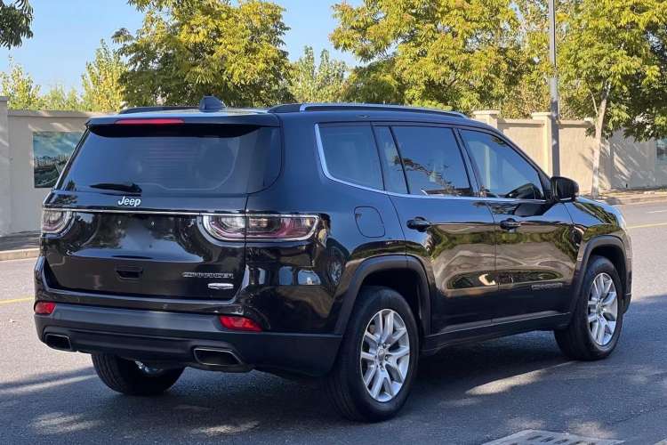 Used Jeep Commander 2018 2.0T Two-Wheel Drive Enjoy Edition China V