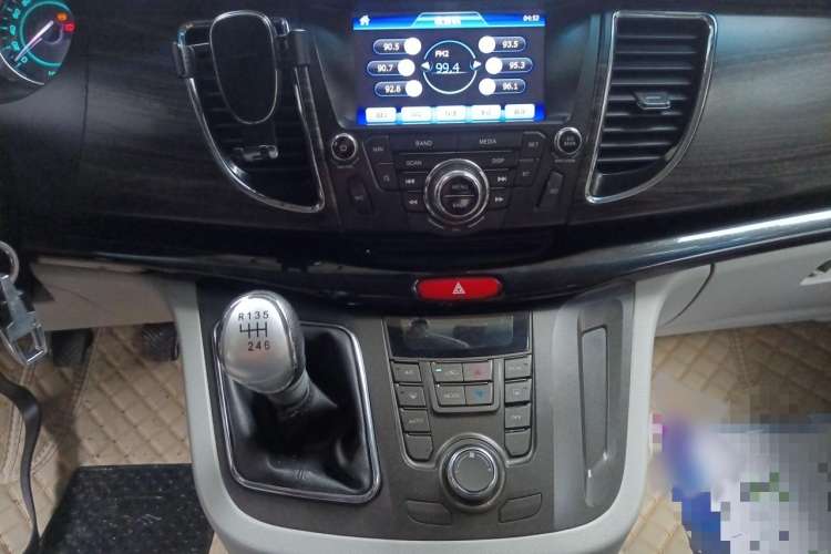 Used JAC Refine M5 2013 2.0T Gasoline Manual Business Edition
