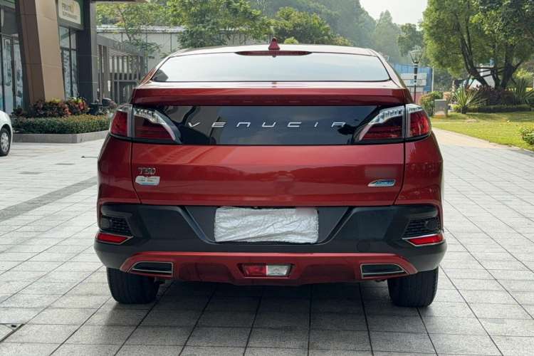Used Venucia T90 2018 2.0L CVT Smart Connect Fashion Edition China V Standard
