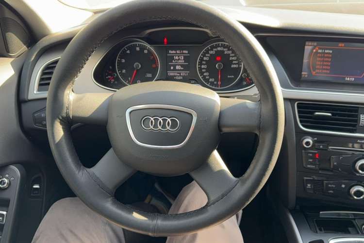 Used Audi A4L 2013 30 TFSI Manual Comfort Model
