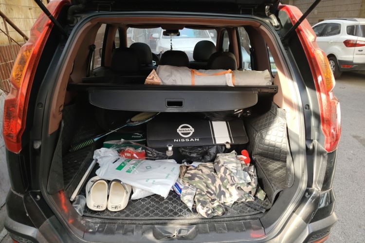 Used Dongfeng Fengdu MX6 2015 2.0L CVT Two-Wheel Drive Excellence Edition Trunk