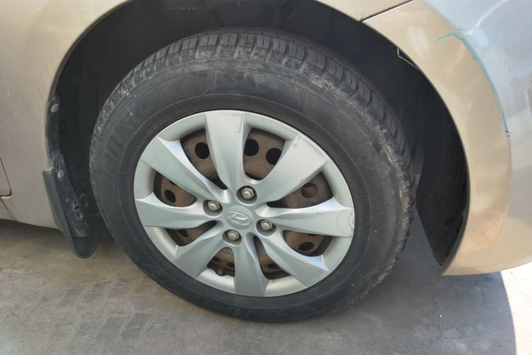 Used Hyundai Verna (older generation) 2010 Sedan 1.4L Manual Comfort GS
