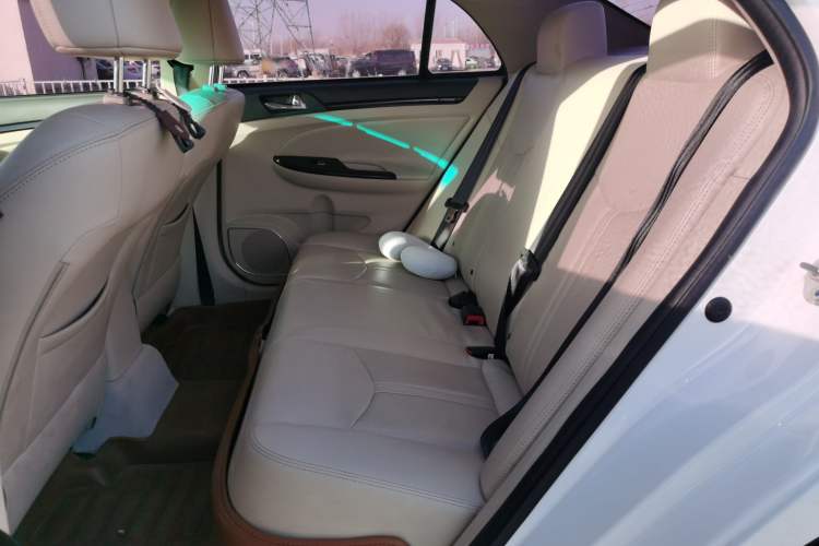 Used BYD e5 2017 300 Prestige Edition
