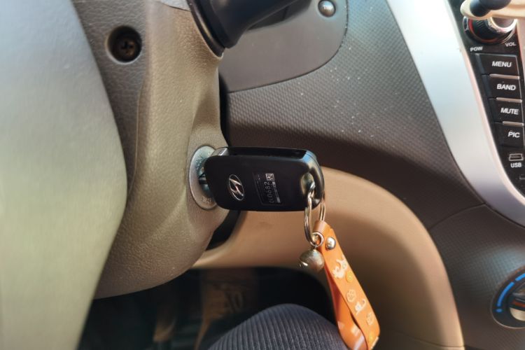 Used Hyundai Verna (older generation) 2010 Sedan 1.4L Manual Comfort GS
