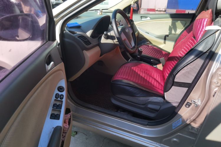 Used Hyundai Verna (older generation) 2010 Sedan 1.4L Manual Comfort GS
