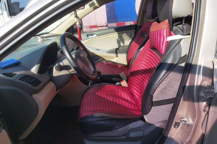 Used Hyundai Verna (older generation) 2010 Sedan 1.4L Manual Comfort GS
